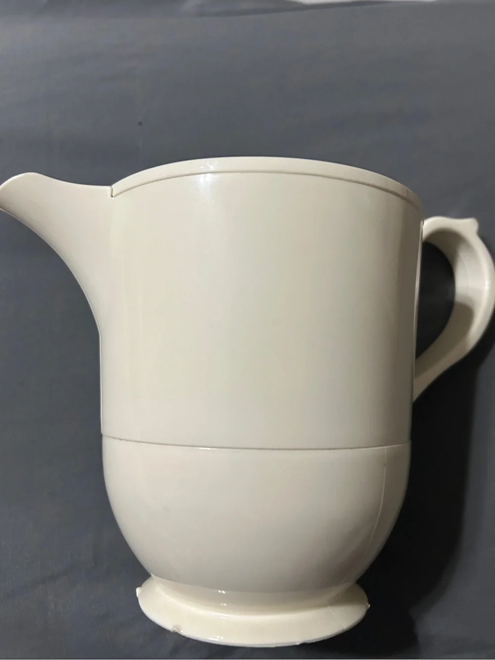 Source Unknown Cream Plastic Coffee/Tea Pitcher